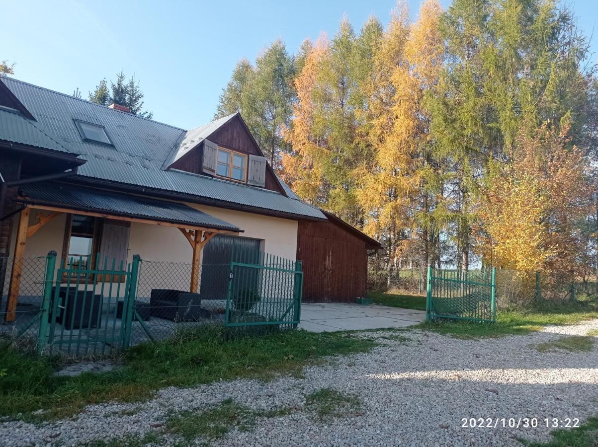Gospodarstwo Agroturystyczne U Stasikow สปิทโควิเซ ภายนอก รูปภาพ