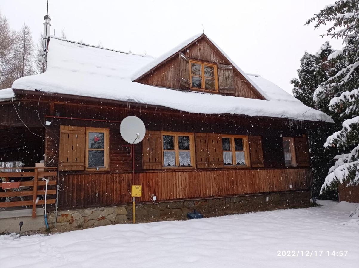 Gospodarstwo Agroturystyczne U Stasikow สปิทโควิเซ ภายนอก รูปภาพ
